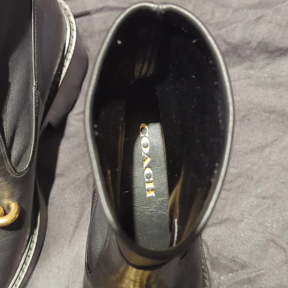 Coach Kenna Bootie Size 9 Black Leather Ankle Boots with Gold Chain Detail - Picture 9 of 10